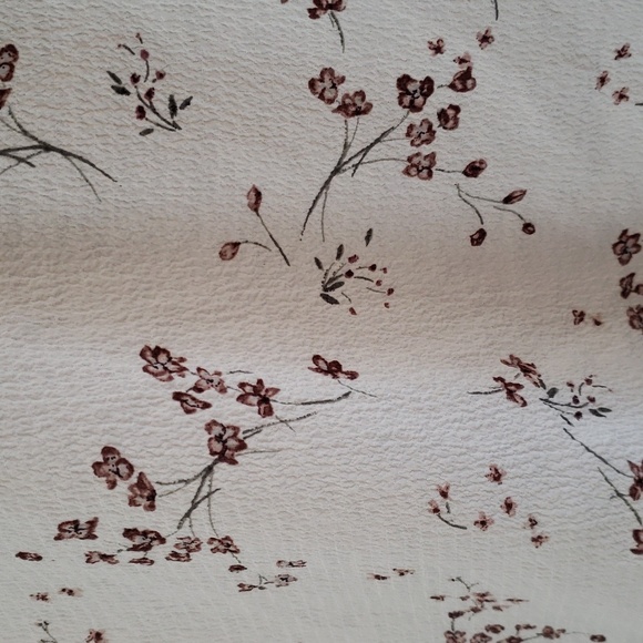 Summer top - Picture 3 of 9